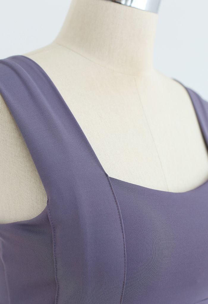 Strappy Seam Detail Medium-Impact Sports Bra in Purple
