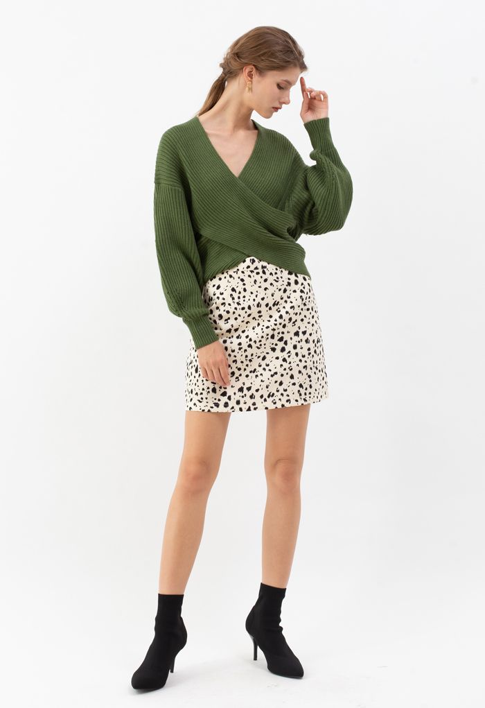 Irregular Dots Print Bud Skirt in Ivory