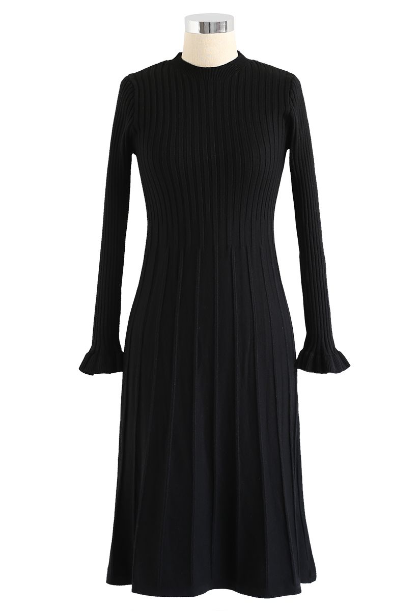 Mock Neck Plissee-Strick-Twinset-Kleid in Schwarz